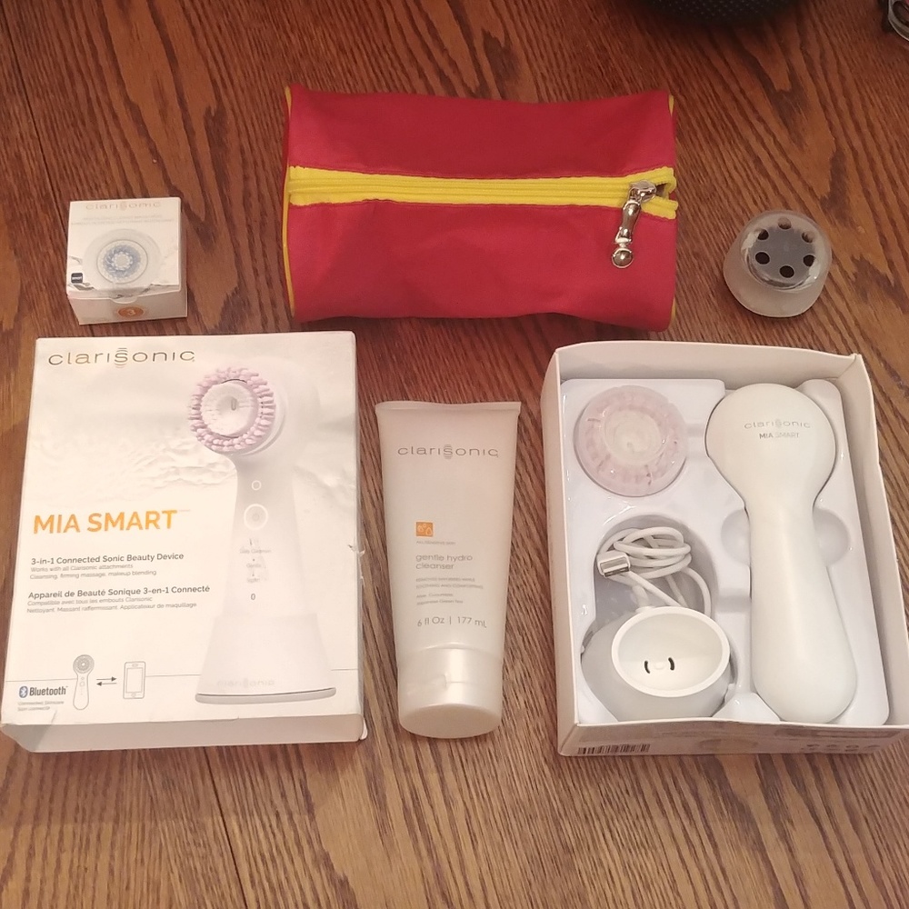Clarisonic Mia Smart White Lot 3 New Heads Xtras